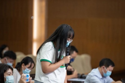 海南省促進(jìn)經(jīng)濟(jì)高質(zhì)量發(fā)展財政資金（工信領(lǐng)域）管理實施細(xì)則新聞發(fā)布會聚焦軟件和信息技術(shù)服務(wù)業(yè)投資與管理